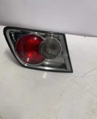 Mazda 6 Tailgate rear/tail lights W16W12V16W