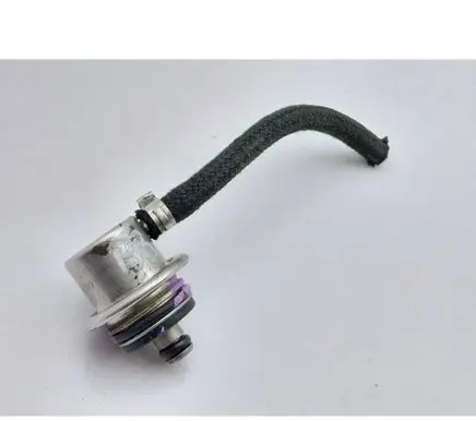 Volkswagen PASSAT B3 Fuel pressure regulator 037133035C 0280160507