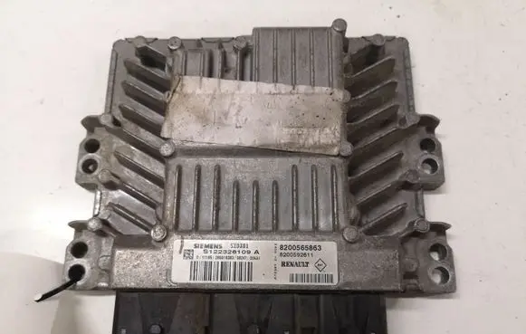 Renault Scenic II - Grand scenic II Engine control unit/module 8200565863 8200592611 S122326109