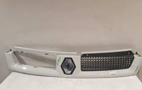 Renault Master II Front grill 8200233765