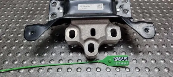 Skoda Superb B8 (3V) Gearbox mounting bracket S27698861 5Q0199555BJ