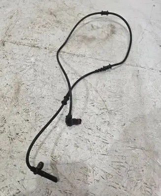 Mercedes-Benz GLE AMG (W166 - C292) ABS brake wheel speed sensor A1669054002