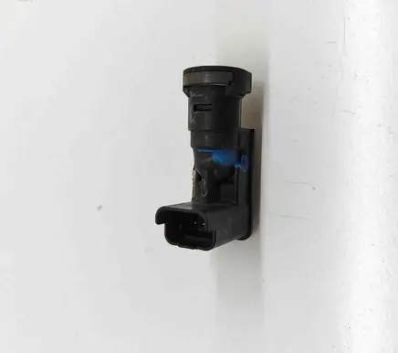 Engine mount vacuum valve