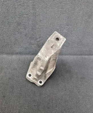 Audi A6 S6 C4 4A Gearbox mounting bracket 4A0399113E