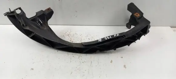 BMW 1 E81 E87 Headlight/headlamp mounting bracket