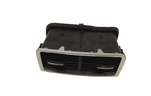 Audi Q7 4L Rear air vent grill 4L0819203