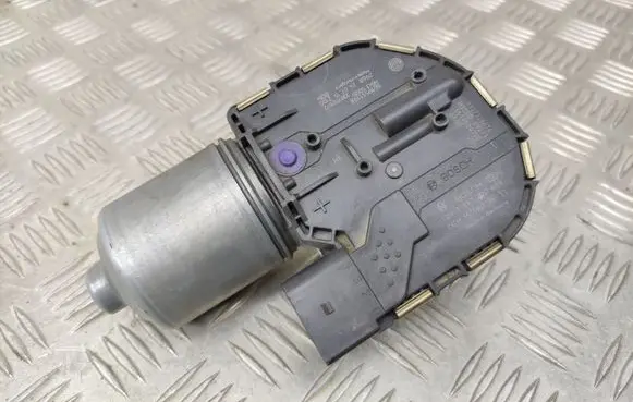 Volkswagen Golf VII Wiper motor 5G1955119A