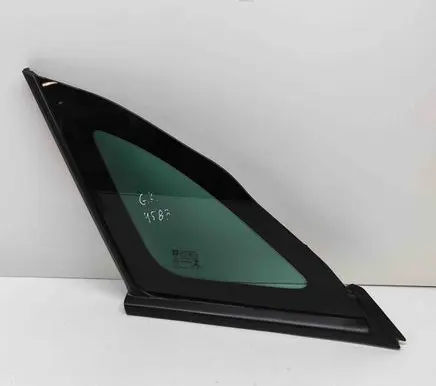 Opel Crossland X Rear side window 39113526
