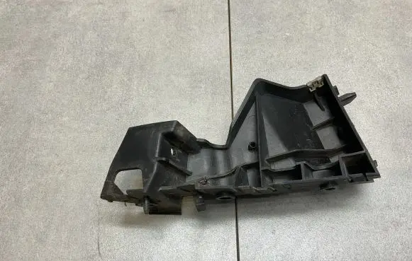 Audi Q5 SQ5 Front bumper mounting bracket 8R0807283B