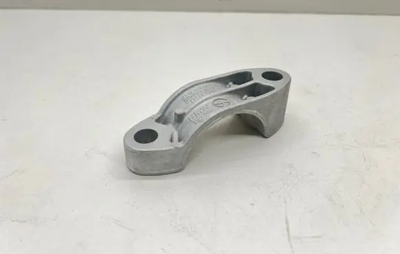 BMW 5 G30 G31 G38 Sway bar bush bracket, front 37116861474