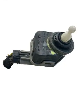 Opel Astra G Headlight level adjustment motor 90590665