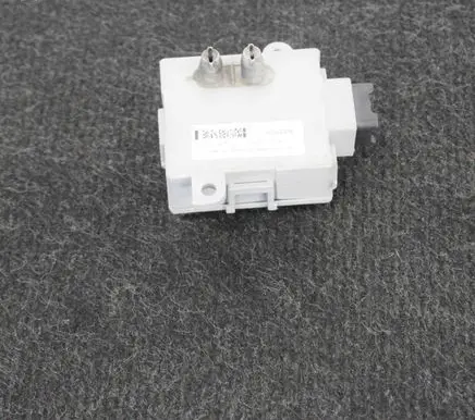 Tesla Model S Other devices 103281700A