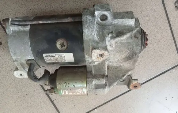 Opel Signum Starter motor 8972542203