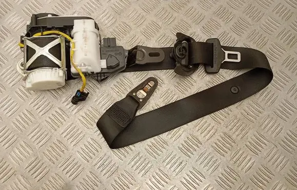 Mercedes-Benz E W213 Front seatbelt A2138600701 A0008601682 34218624