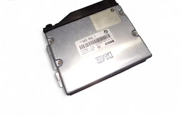 BMW 8 E31 Engine control unit/module ECU 1744605 0261203484