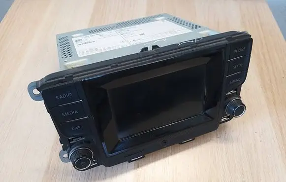 Volkswagen Polo V 6R Radio/CD/DVD/GPS head unit 6C0035888