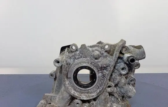 Ford Focus ST Oil pump 98MM6600D9C