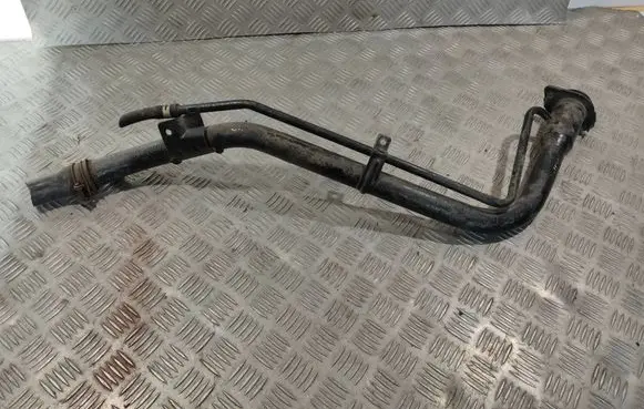 Suzuki Grand Vitara II Fuel tank filler neck pipe 