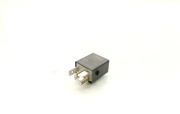 Volkswagen Golf Plus Other relay 4H0951253C