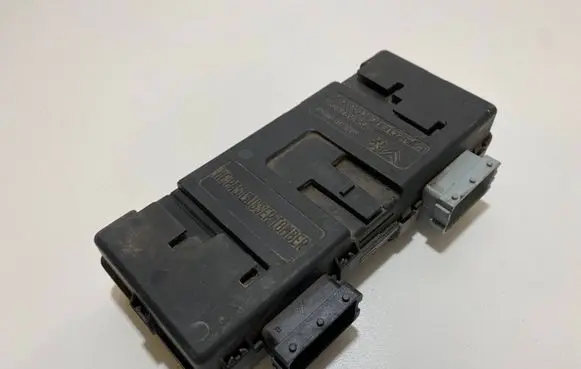 Peugeot 607 Other control units/modules 9638960380