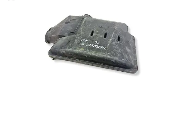 Renault Megane I Air filter box 8200023599A 44605885902 7700104844