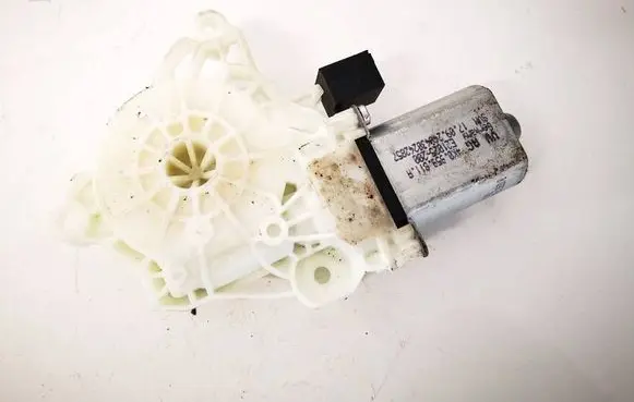 Audi Q4 e-tron Front door window regulator motor 4K0959811A E21025200