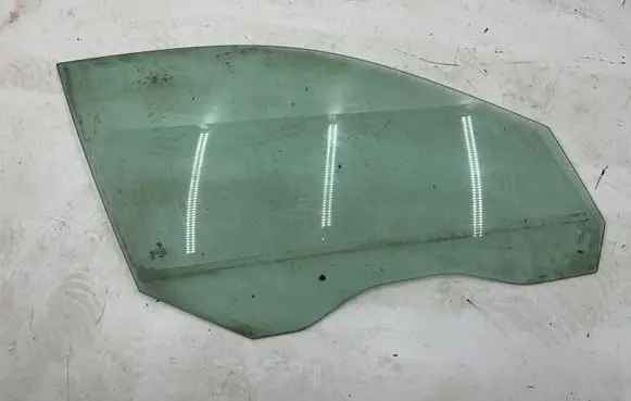 BMW 5 E60 E61 Front door window glass four-door 43R00050