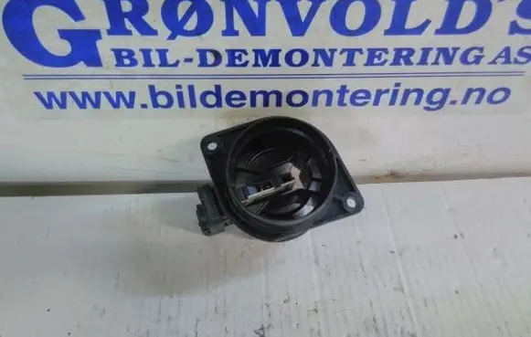 Volkswagen Golf Sportsvan Mass air flow meter 04L906461B