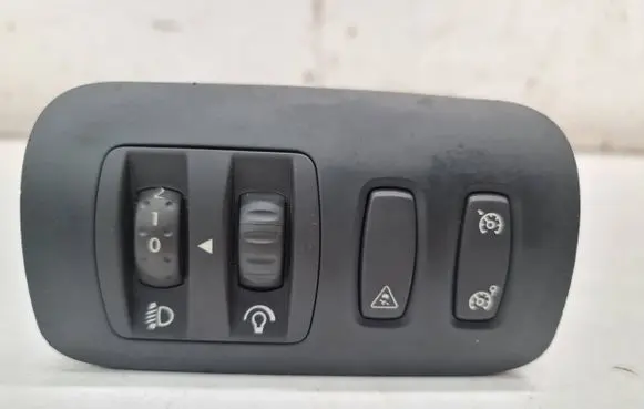 Renault Megane II A set of switches 8200079020