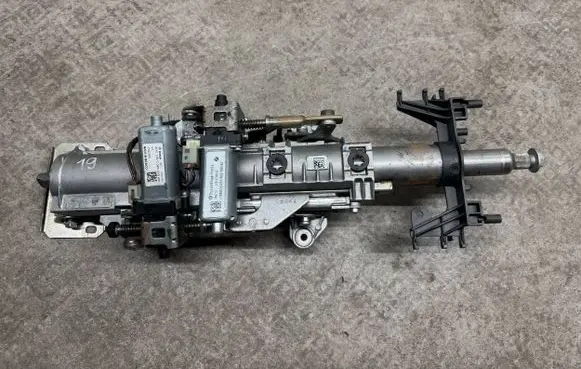 BMW X5 F15 Steering wheel axle 734393 6868391