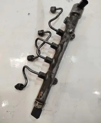 Mercedes-Benz C W205 Fuel main line pipe 037Z522A00