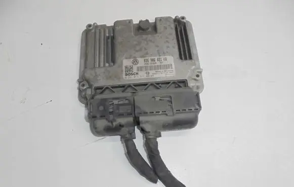 Volkswagen Golf V Engine control unit/module 03G906021KQ