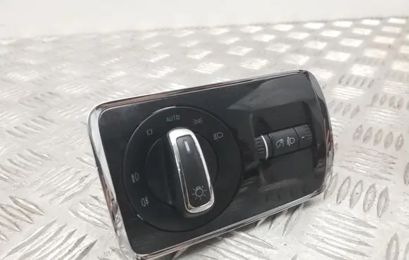 Skoda Superb B6 (3T) Light switch 3T0941431B