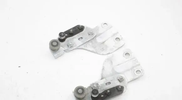 Nissan NV200 Sliding door upper roller guide/hinge 