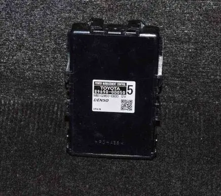 Toyota Yaris Other devices MB1028500830 896900D050