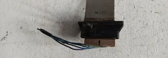 Nissan Micra Heater blower motor/fan resistor 70002