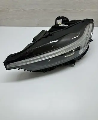Volvo XC60 Headlight/headlamp 32404709
