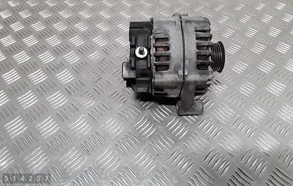 BMW 1 E81 E87 Generator/alternator 7802261