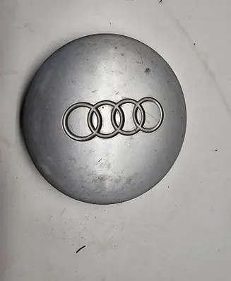 Audi A8 S8 D2 4D Original wheel cap 895601165