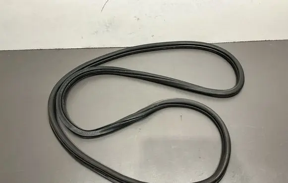 Volkswagen Golf VII Front door rubber seal 5G4867912