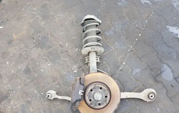 Mercedes-Benz E W212 Front wheel hub spindle knuckle 