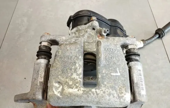 Audi A5 Sportback 8TA Rear brake caliper 32347485