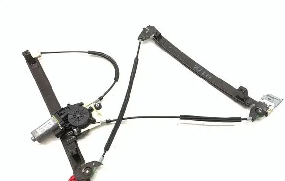 Maserati Quattroporte Front door electric window regulator D247702