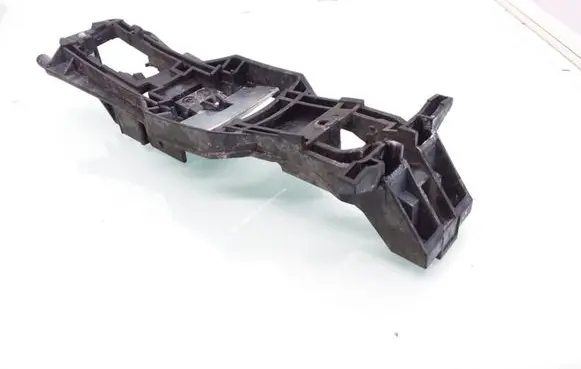Mercedes-Benz C W203 Front door exterior handle/bracket 