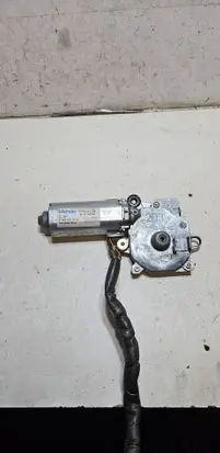 Mercedes-Benz C W203 Sunroof motor/actuator A2038203242 030200020