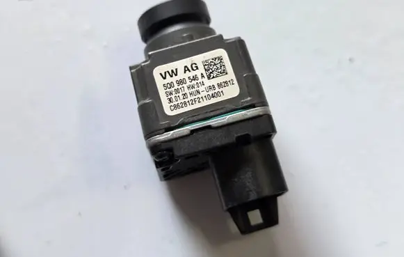 Volkswagen PASSAT B8 Front bumper camera 5Q0980546A C862812FE21104001