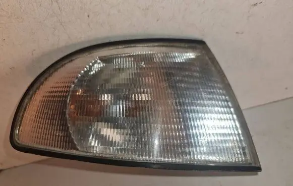 Audi A4 S4 B5 8D Front indicator light 183565B