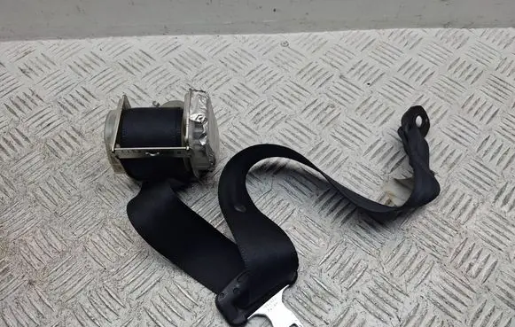 Toyota Auris 150 Rear seatbelt 7336002270C0