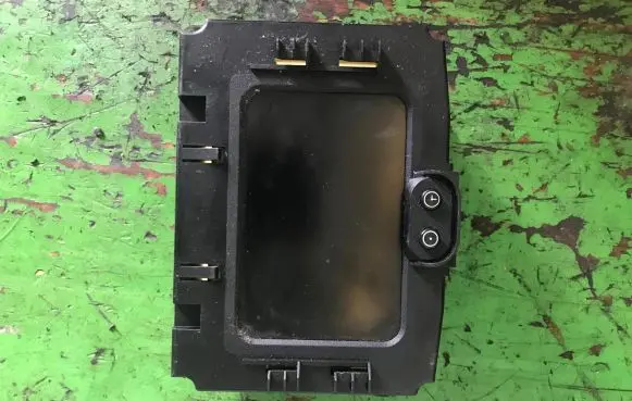 Opel Zafira A Screen/display/small screen GM090589754