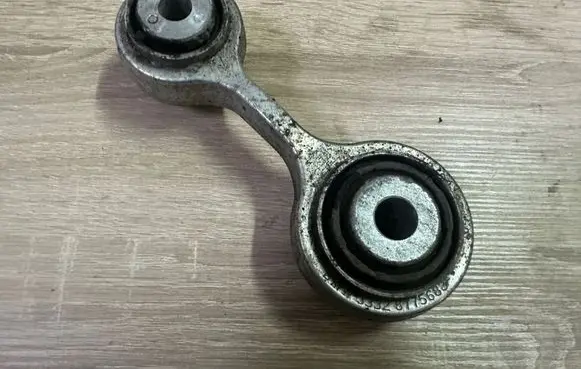 BMW 5 F10 F11 Rear upper control arm/wishbone 6775683
